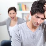 Как мужчины переживают развод